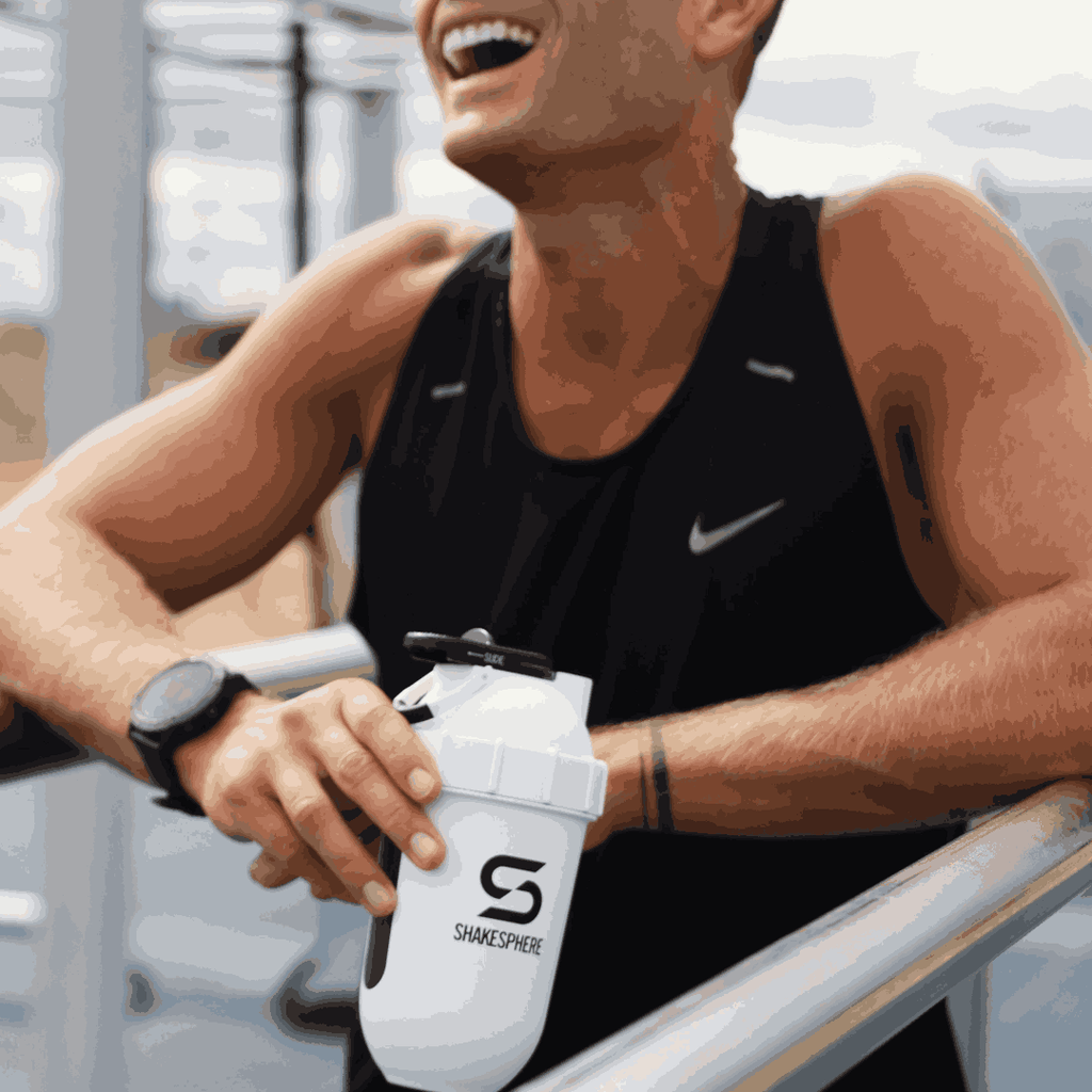 PROTEIN SHAKER BOTTLE 700ML VIEW MATTE WHITE